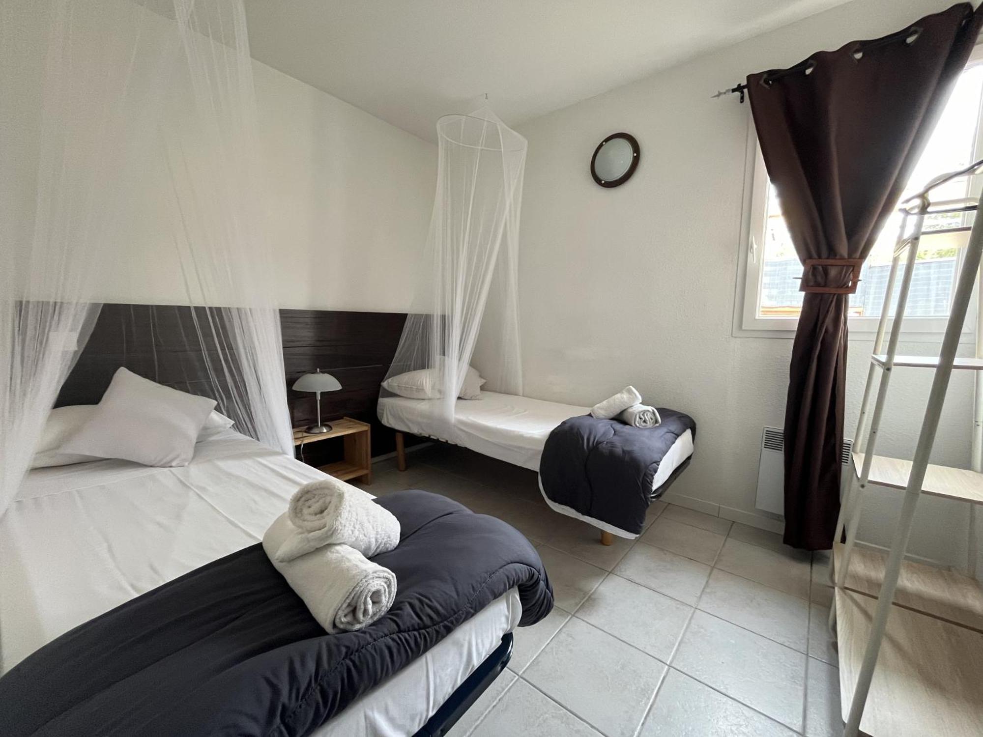 Mont Bouquet Lodge-Residence Hoteliere Brouzet-les-Ales Exteriör bild