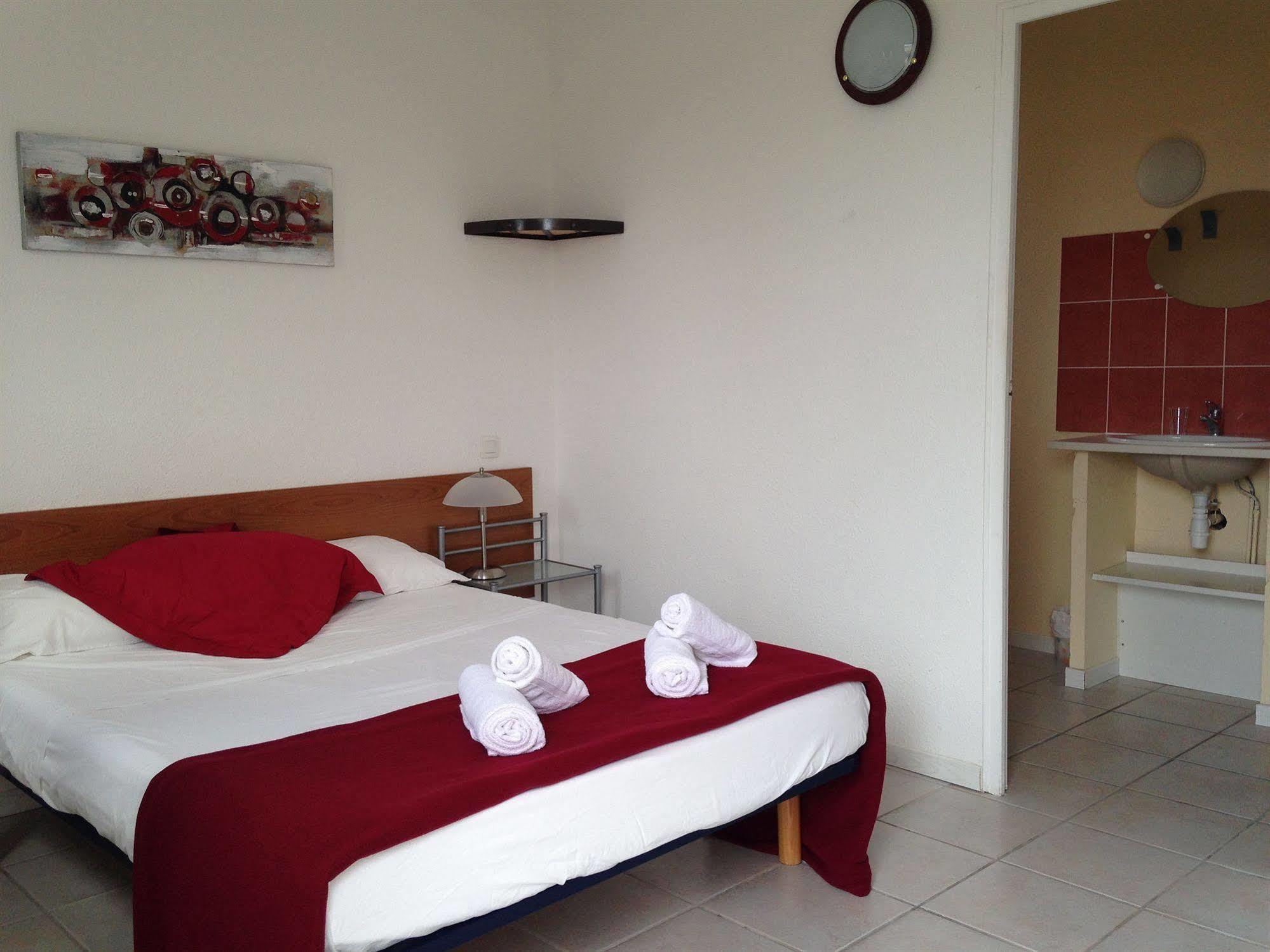 Mont Bouquet Lodge-Residence Hoteliere Brouzet-les-Ales Exteriör bild